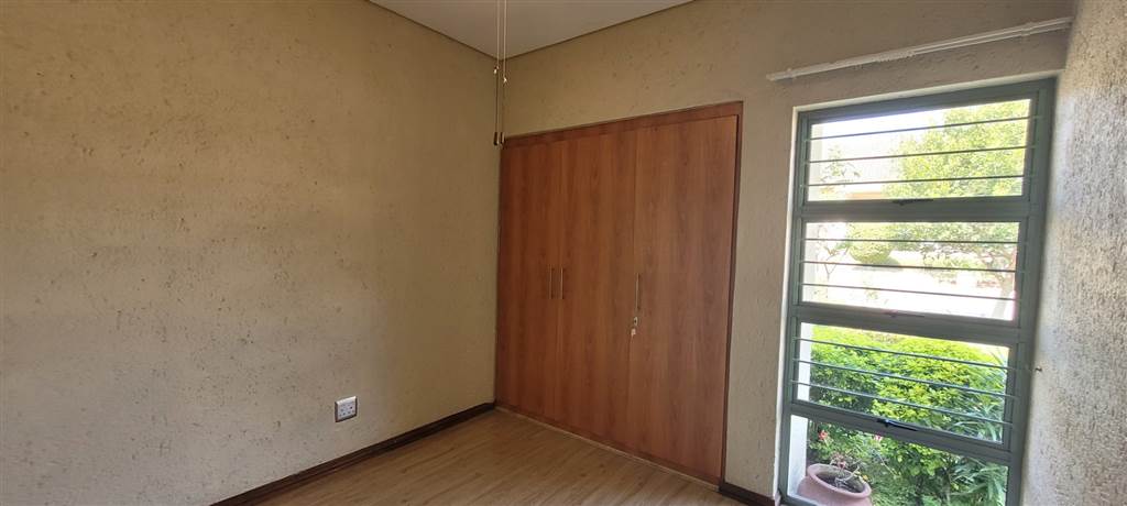 2 Bed House in Nelspruit Central photo number 17