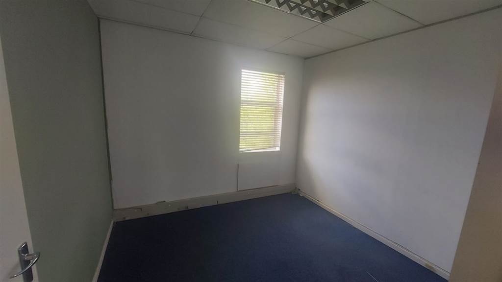 167  m² Commercial space in Durbanville Central photo number 5