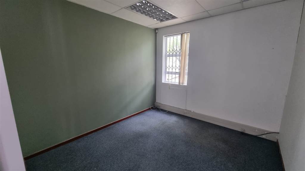 167  m² Commercial space in Durbanville Central photo number 4