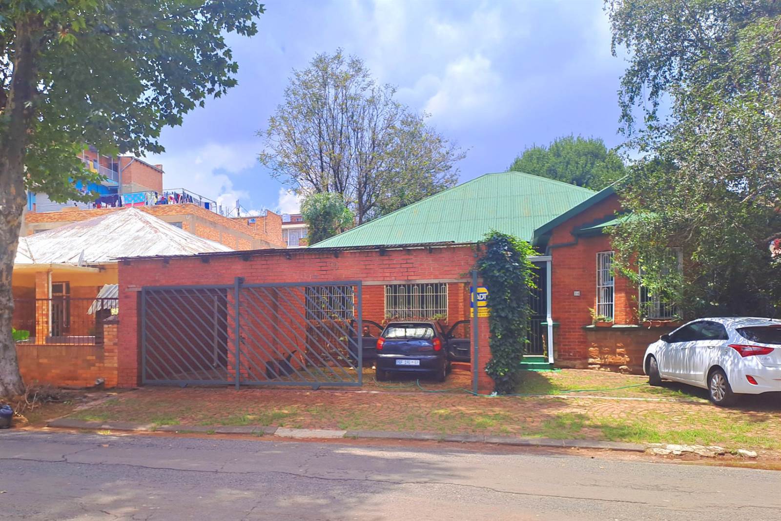 3 Bed House in Yeoville photo number 1