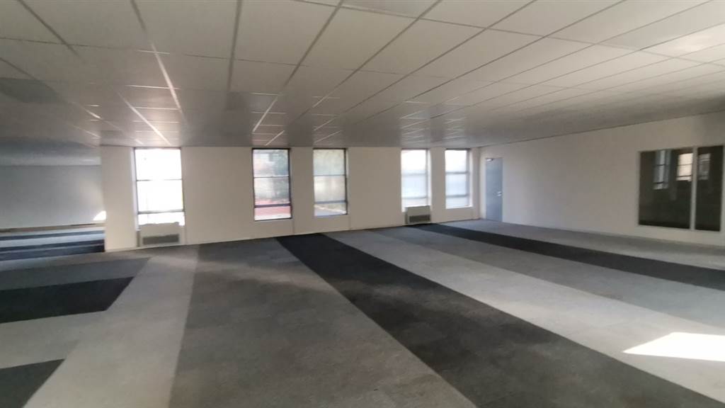2001  m² Commercial space in Rosebank photo number 23