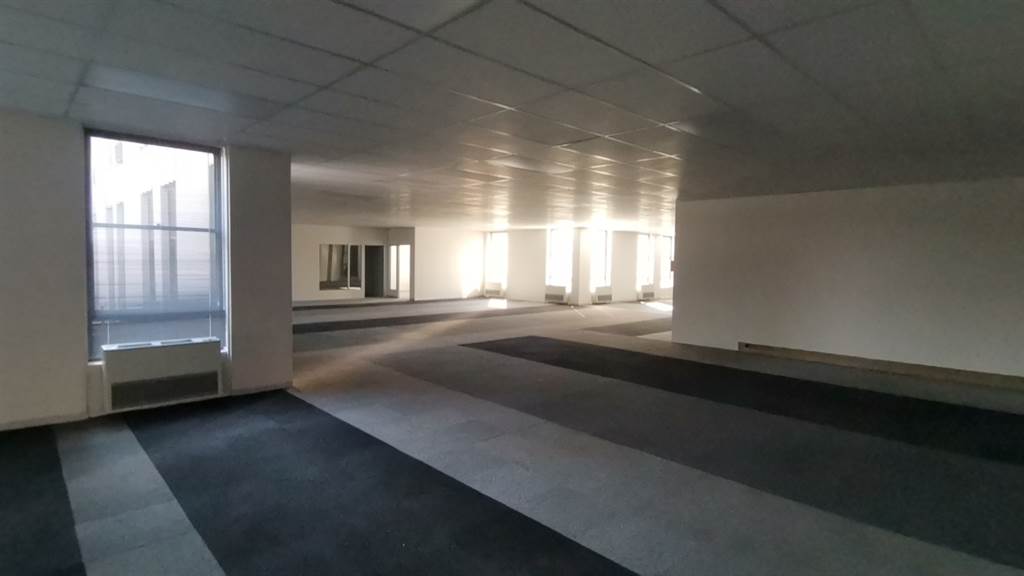 2001  m² Commercial space in Rosebank photo number 27