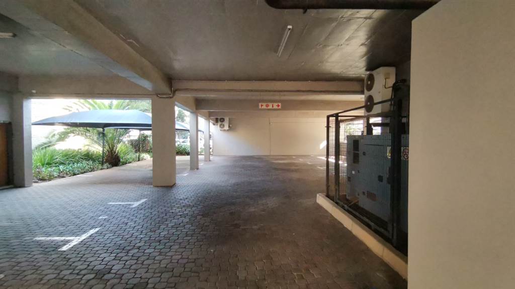 2001  m² Commercial space in Rosebank photo number 3