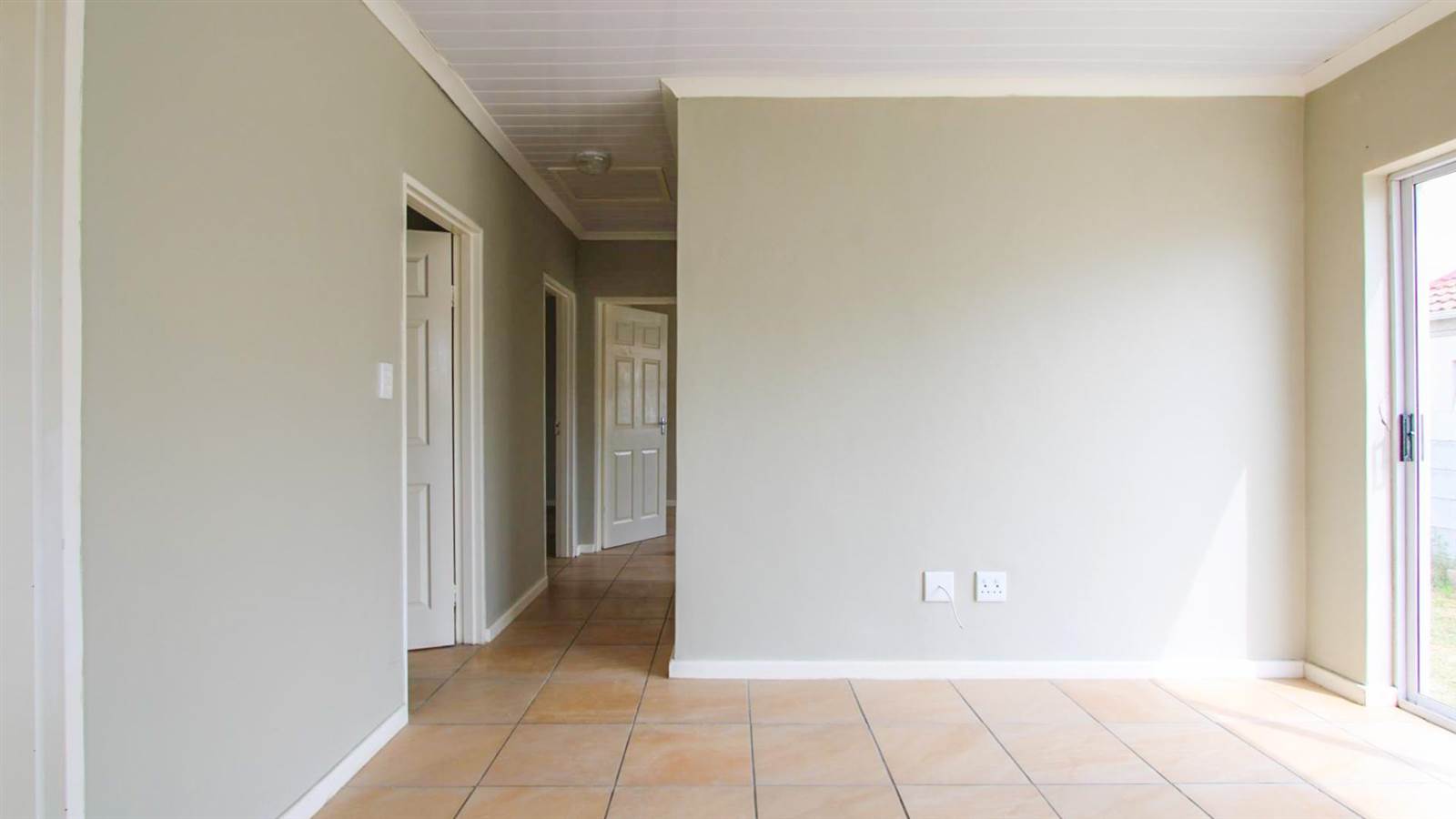 3 Bed House in Paarl photo number 5
