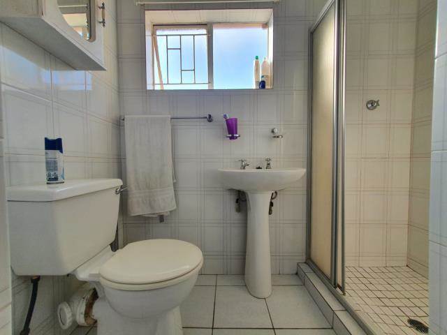 2 Bed Townhouse in Mulbarton photo number 24