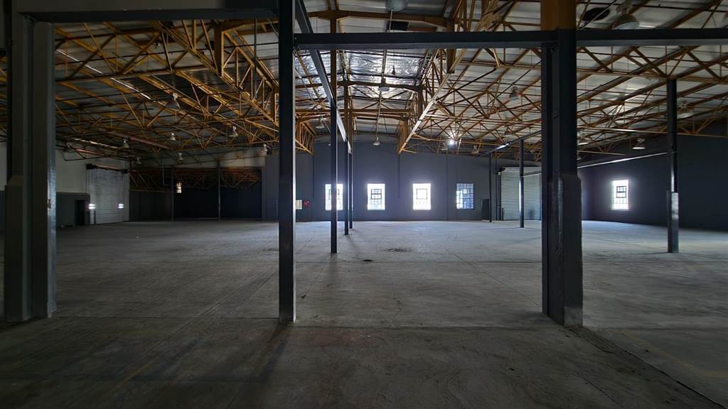 3270  m² Industrial space in Rosslyn photo number 9