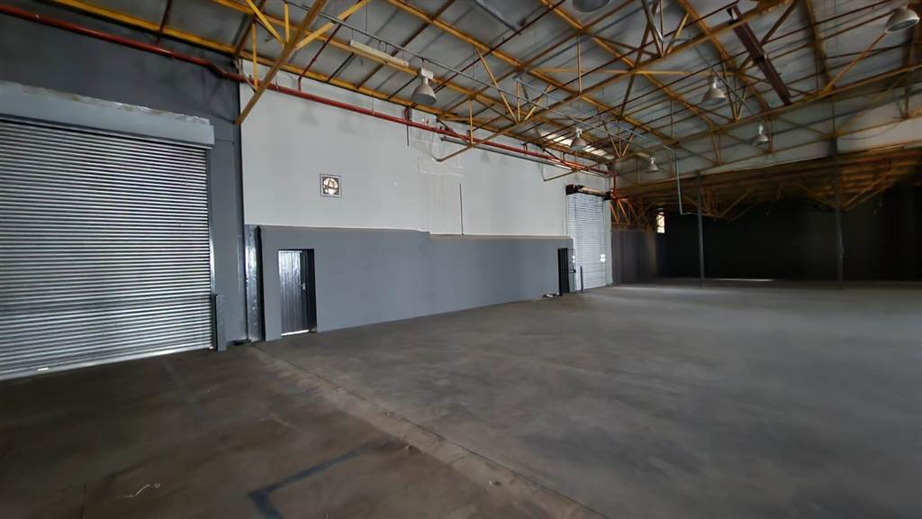 3270  m² Industrial space in Rosslyn photo number 6