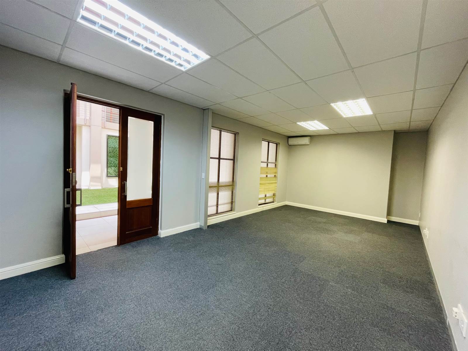 179  m² Commercial space in Sandown photo number 7