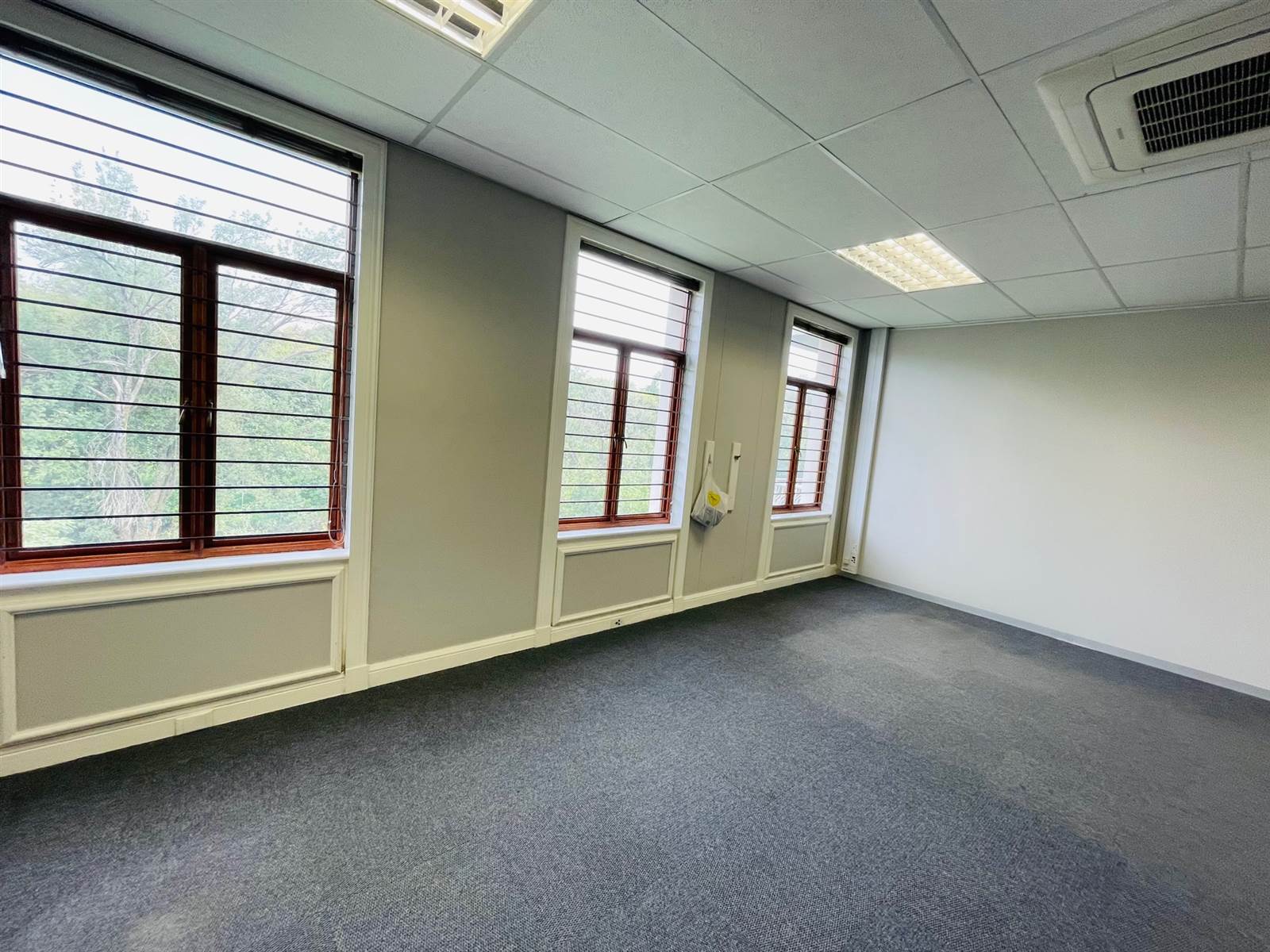 179  m² Commercial space in Sandown photo number 8
