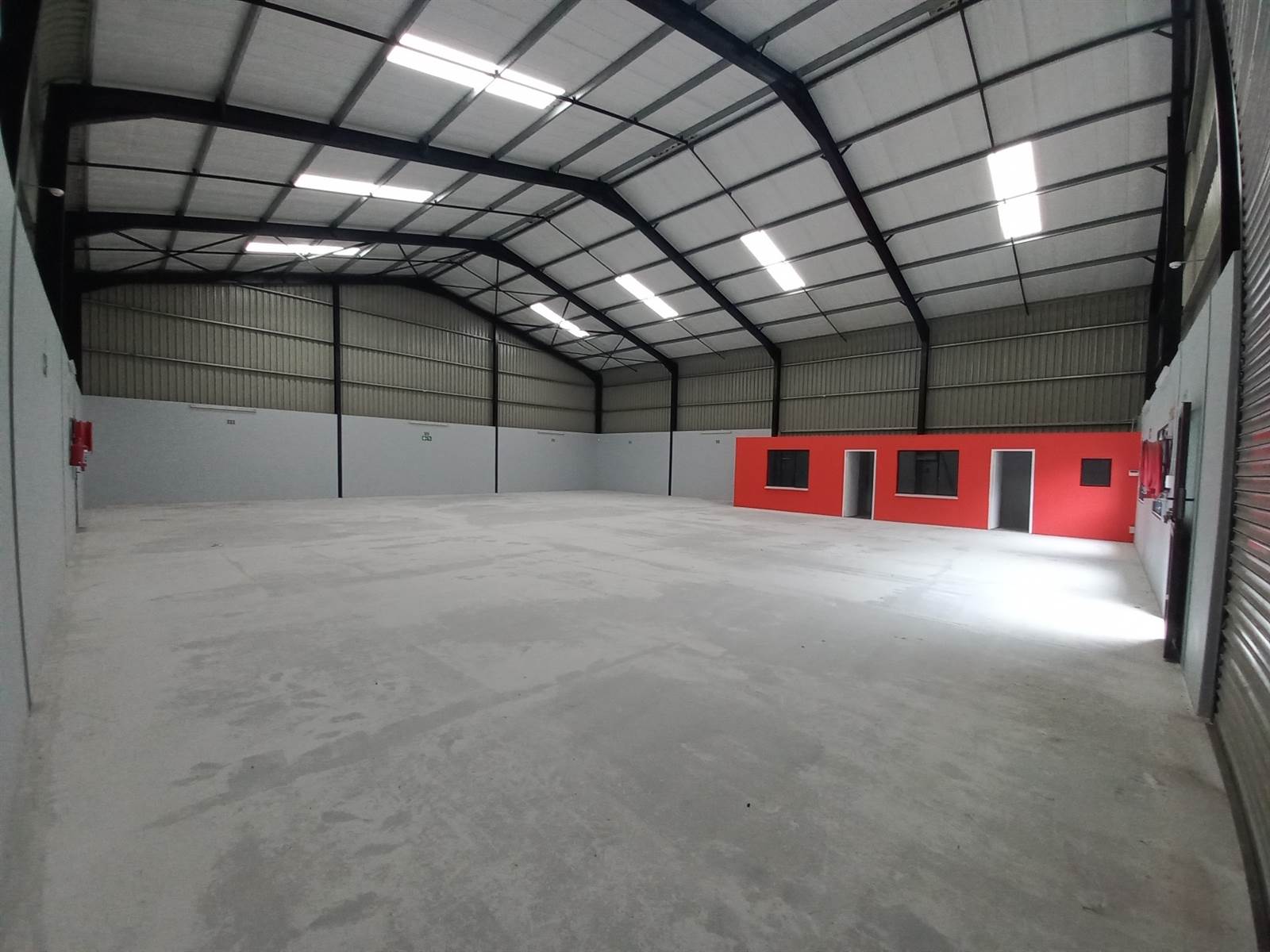 523  m² Industrial space in King Williams Town photo number 2