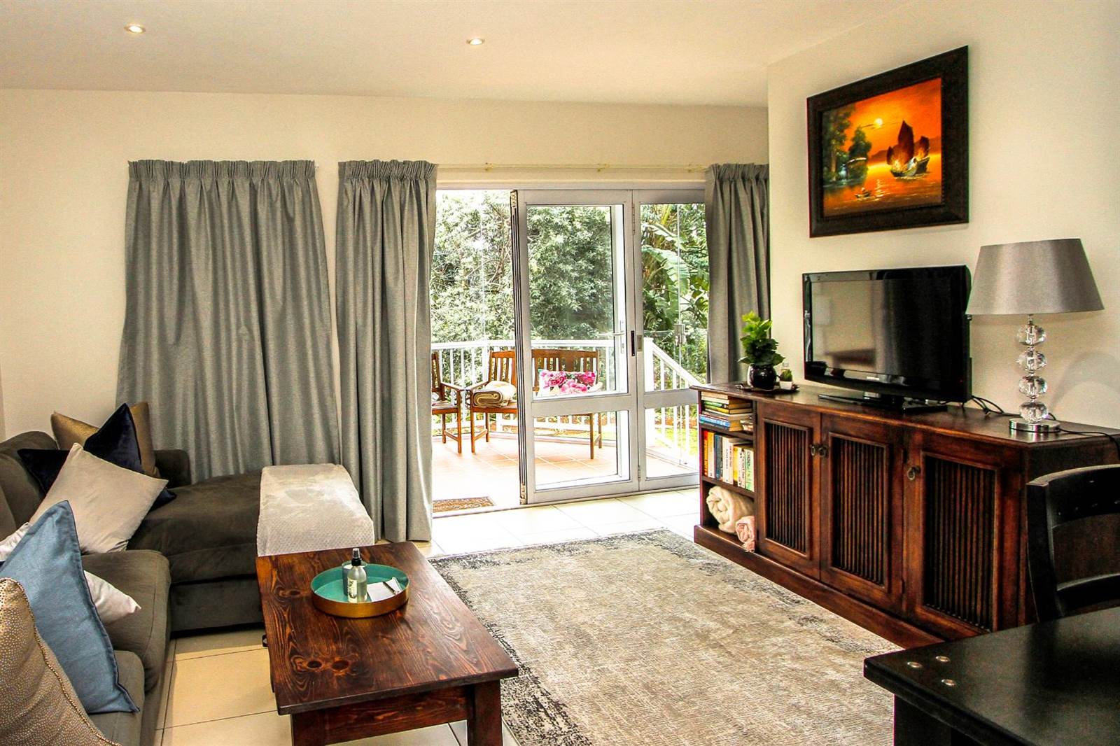 1 Bed Apartment in La Lucia photo number 16