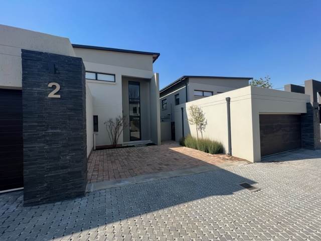 3 Bed Cluster in Bryanston photo number 2