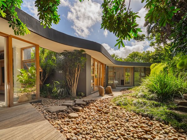 4 Bedroom House 4 Bedroom House