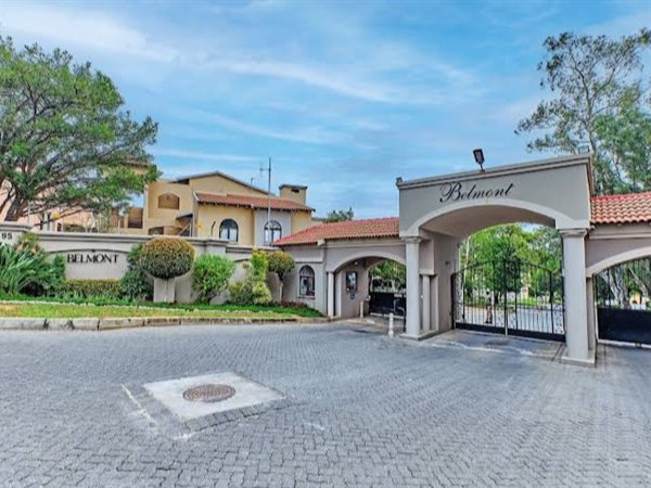 3 Bedroom Townhouse 3 Bedroom Townhouse