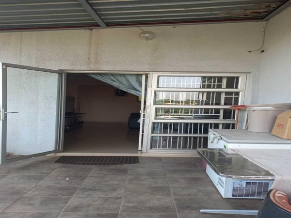 Bachelor apartment Bachelor apartment