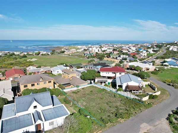 592 m² Land available in Agulhas