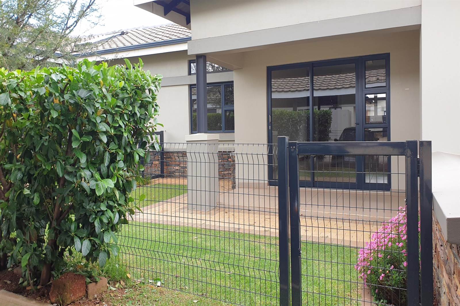 1 Bed Townhouse in Zesfontein AH photo number 26