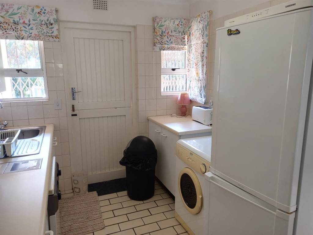 3 Bed Apartment in Ramsgate photo number 11