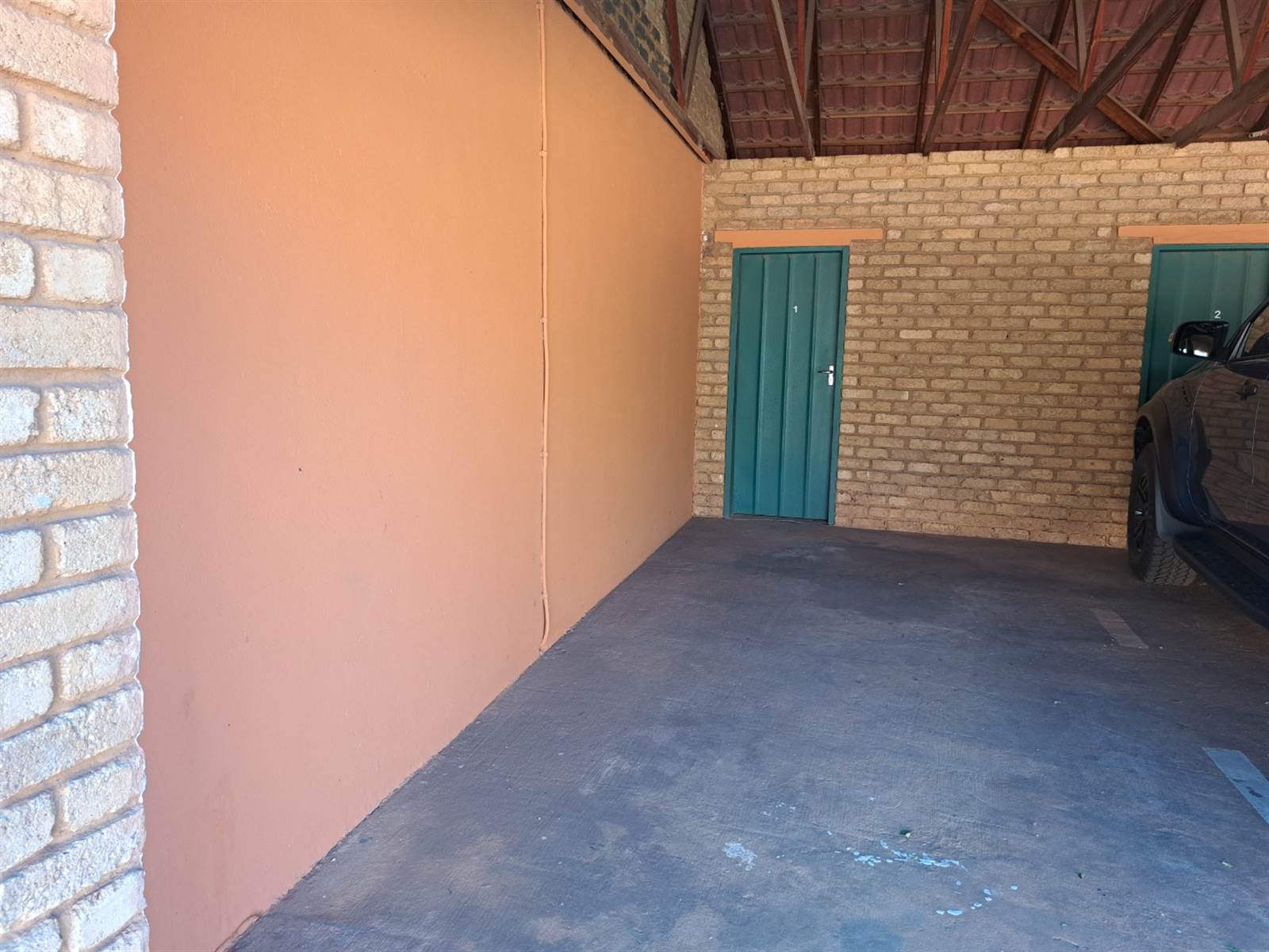 2 Bed Townhouse in Carletonville photo number 12