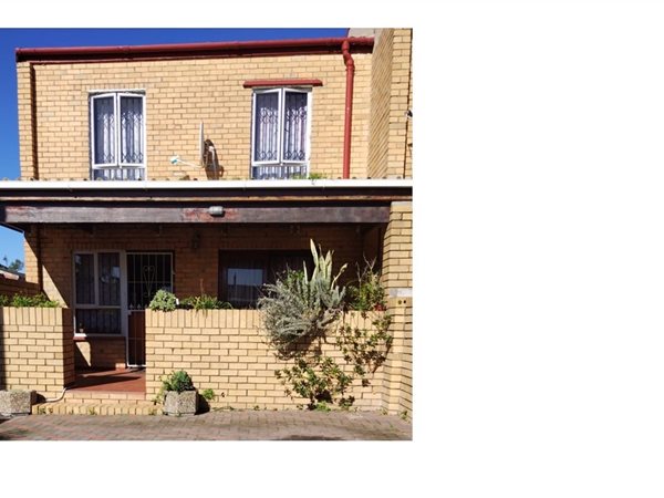 3 Bed House in Mitchells Plain Central