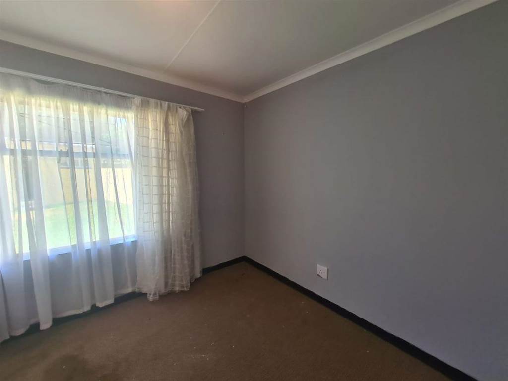 3 Bed House in Secunda photo number 27