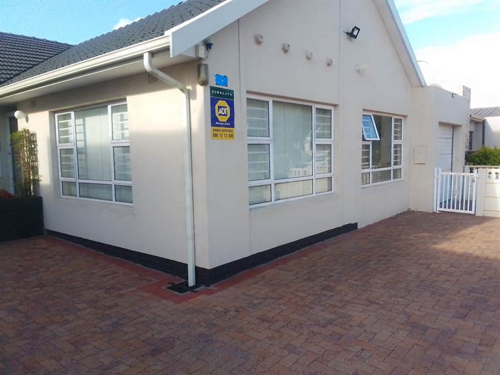 3 Bed House in Parow photo number 23