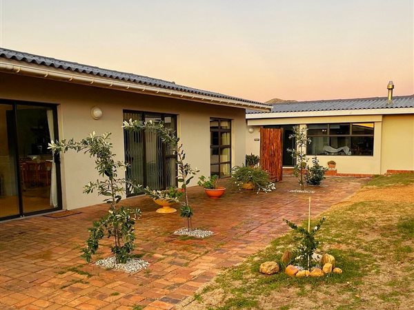2 Bedroom House 2 Bedroom House