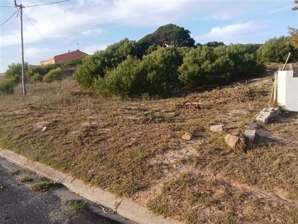 584 m² Land available in Hawston