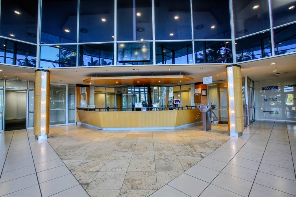 1345  m² Office Space in Parow Golf Course photo number 4