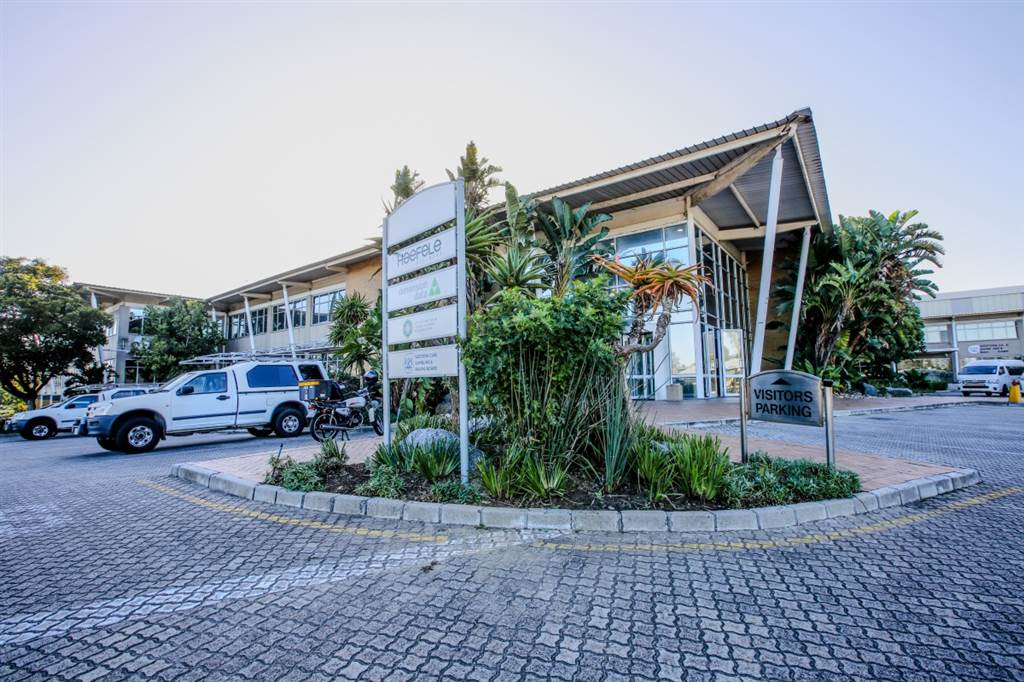 1345  m² Office Space in Parow Golf Course photo number 2
