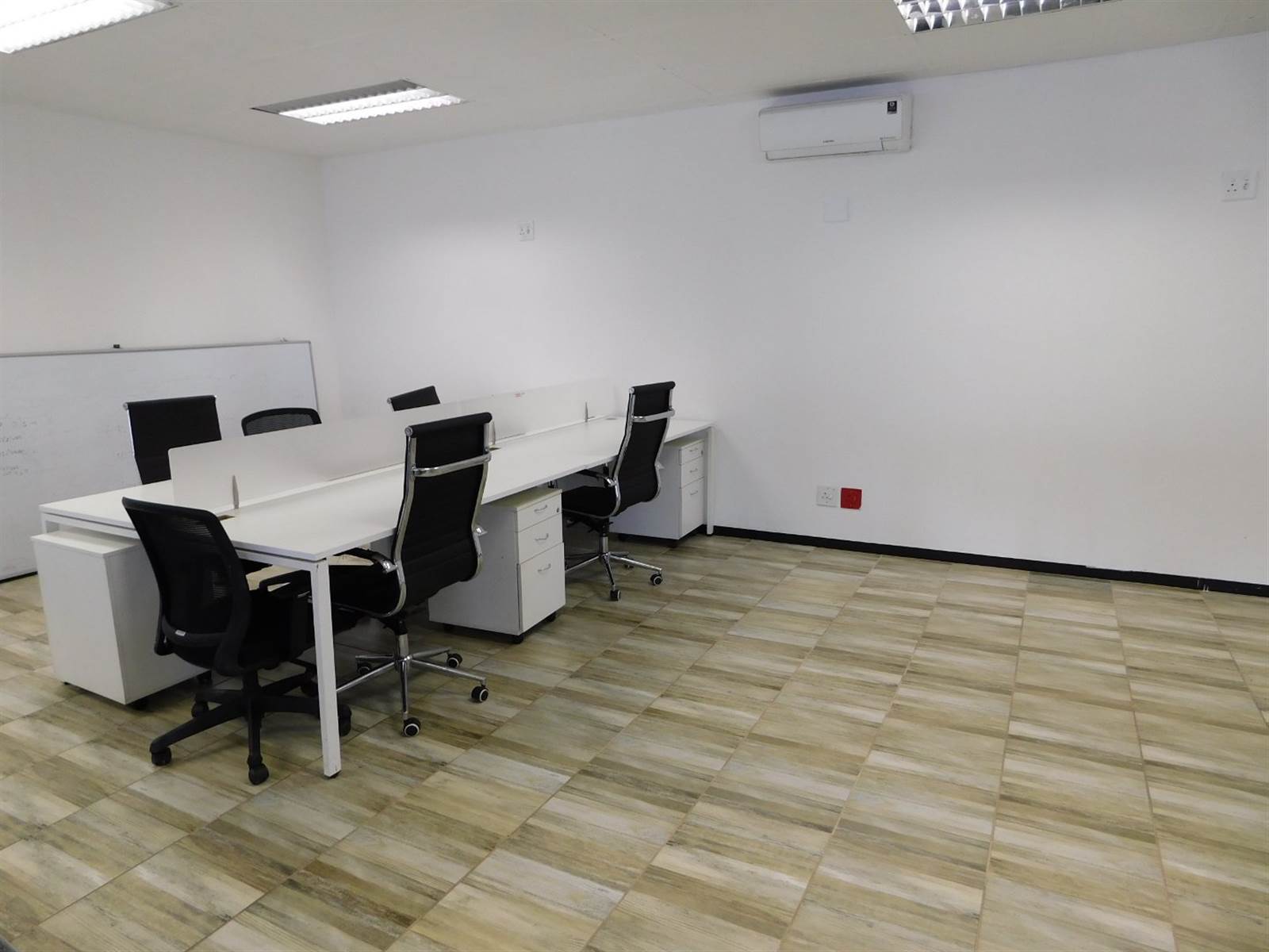 366  m² Office Space in Rosebank photo number 18