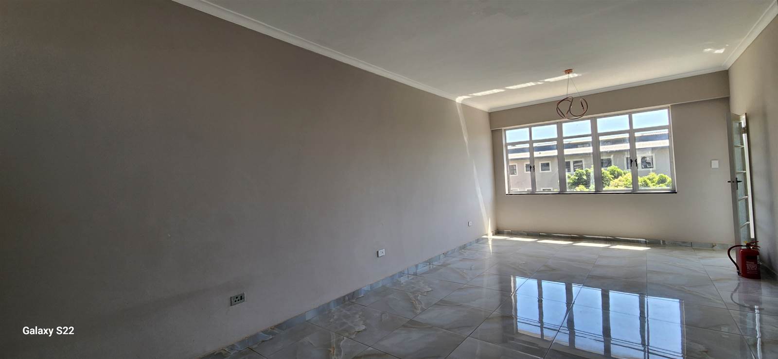 2 Bed Apartment in Musgrave photo number 7