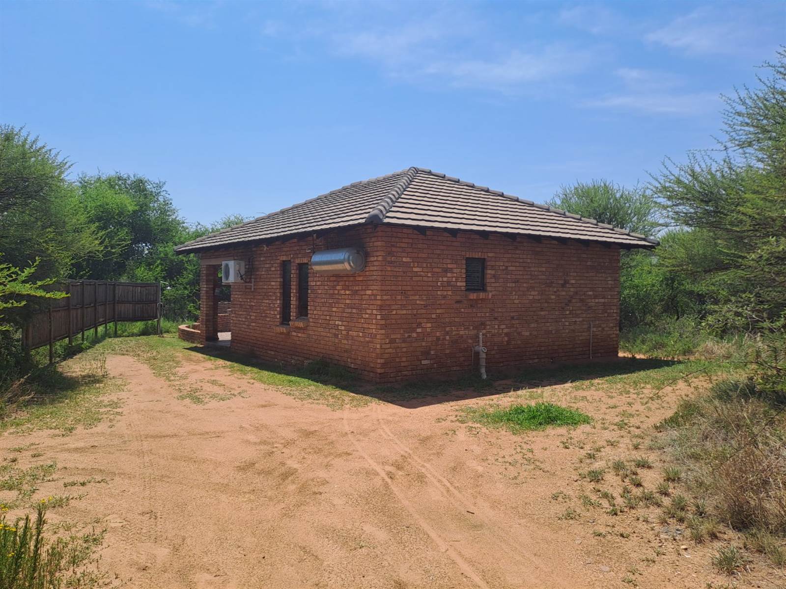 38 ha Farm in Dinokeng photo number 10