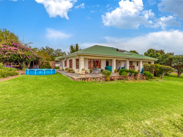1.9 ha Smallholding 1.9 ha Smallholding