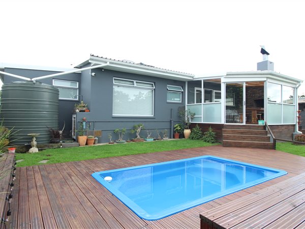 3 Bedroom House 3 Bedroom House