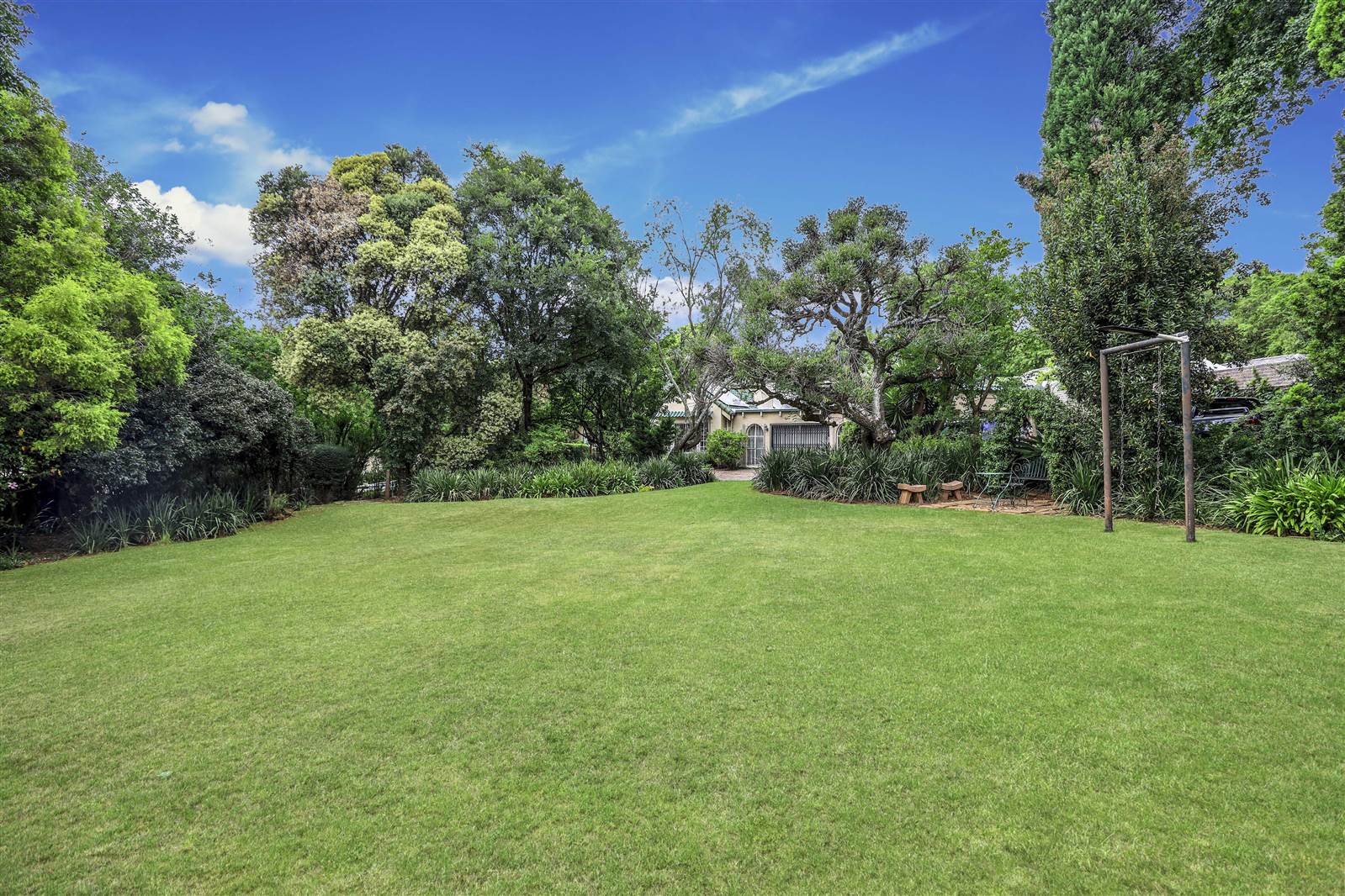854 m² Land available in Elton Hill photo number 6