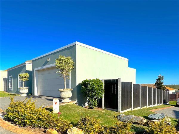 3 Bedroom Townhouse 3 Bedroom Townhouse