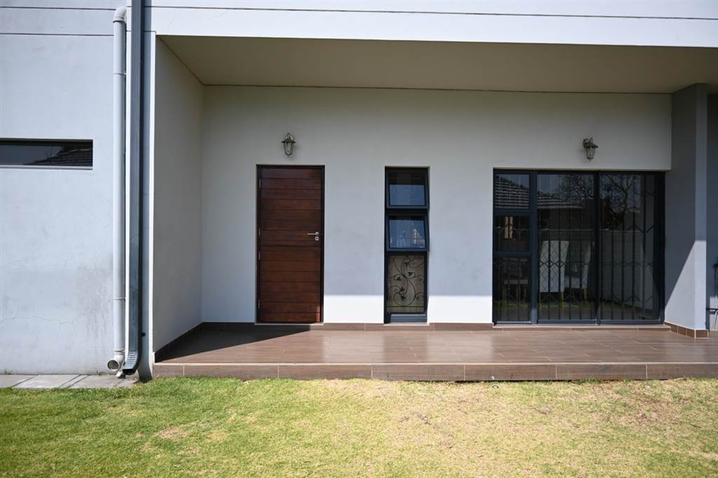 3 Bed Townhouse in Greenside photo number 7