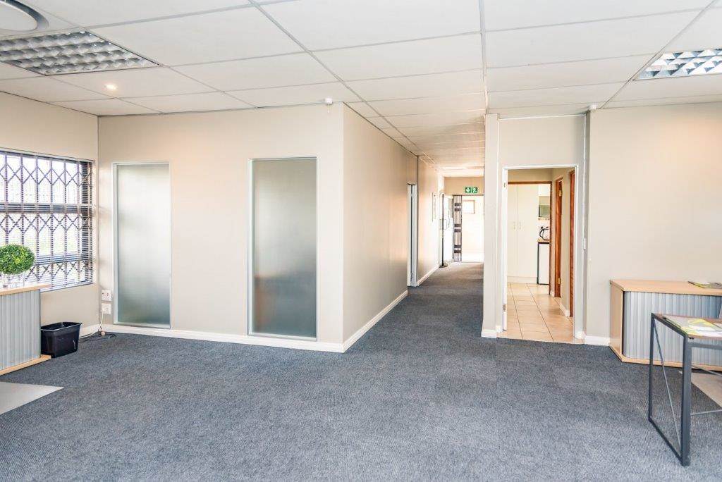 126  m² Commercial space in Randpark Ridge photo number 30
