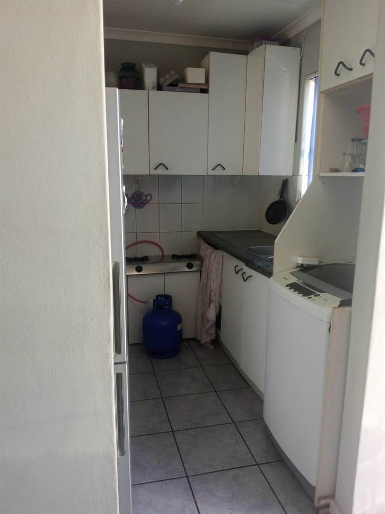 1 Bed Townhouse in Parow Valley photo number 3