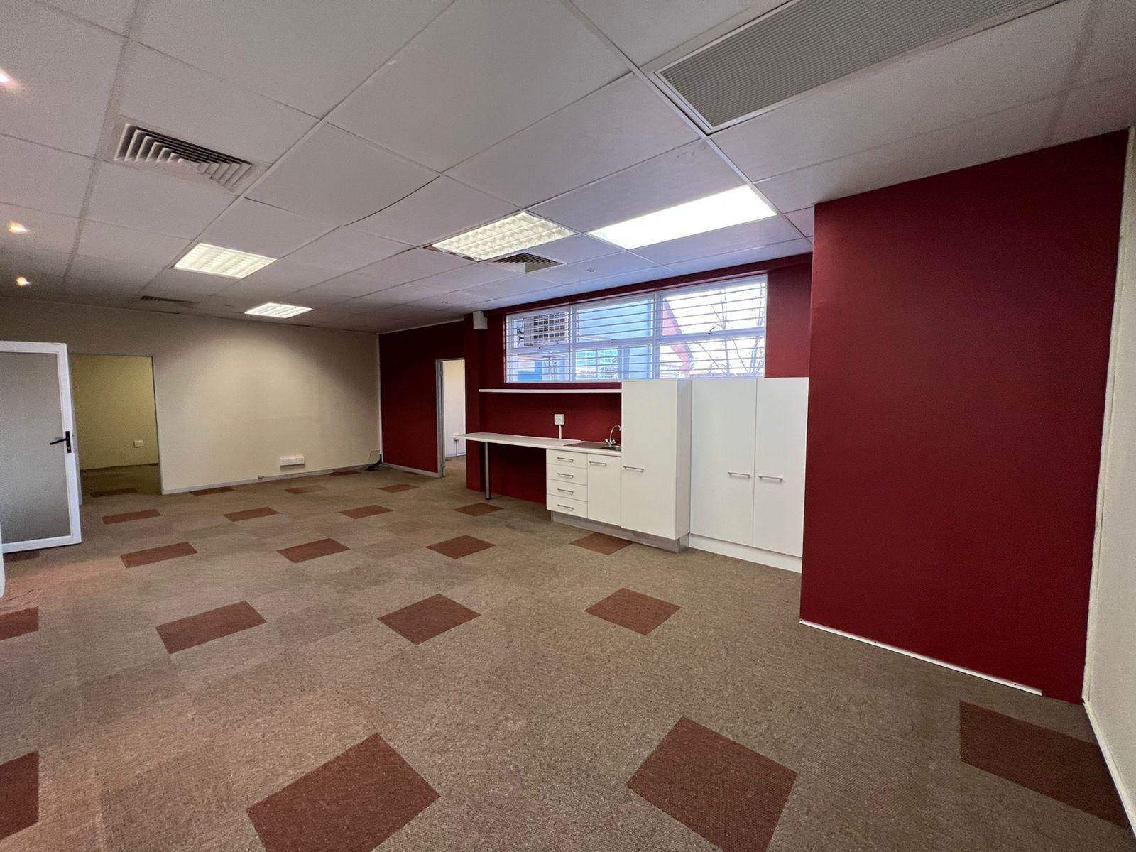 106  m² Commercial space in Illovo photo number 3