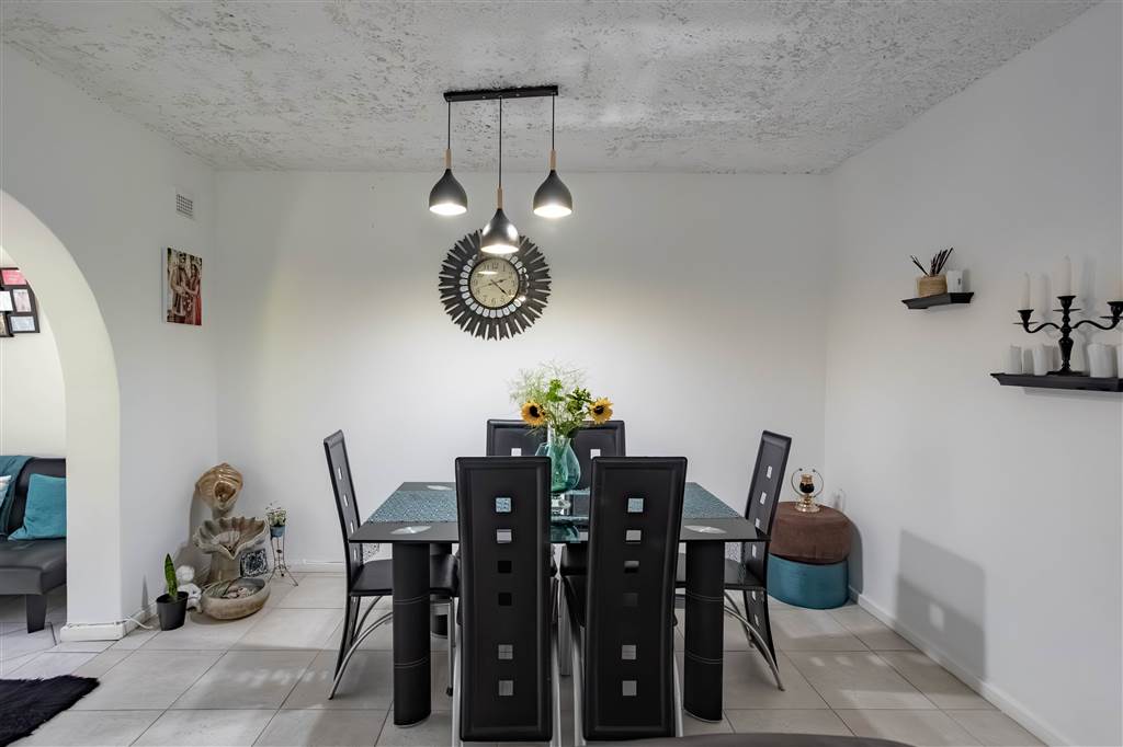 2 Bed Duplex for sale in T4428493 Private Property