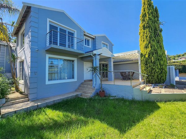 4 Bedroom House 4 Bedroom House