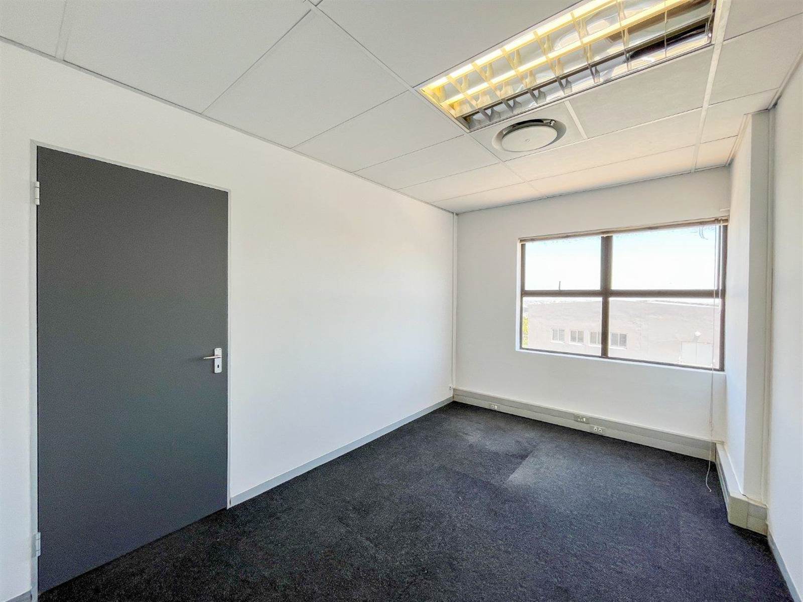 311  m² Office Space in Boston photo number 6