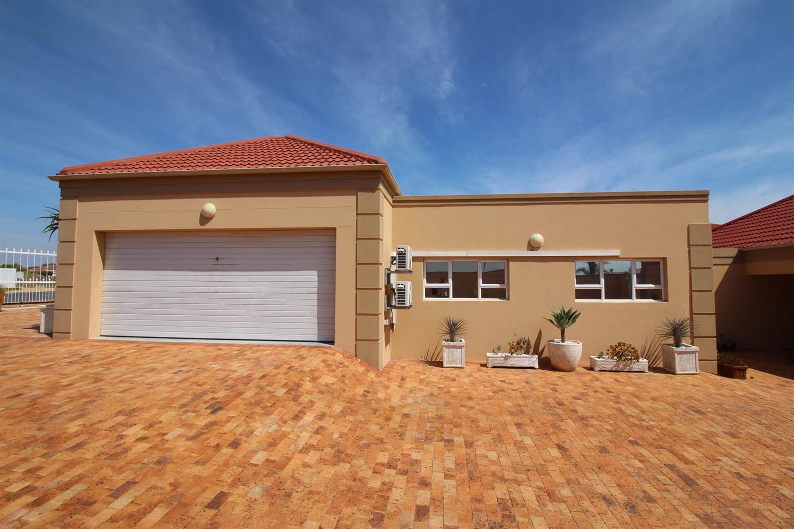 5 Bed House in Port Owen photo number 29