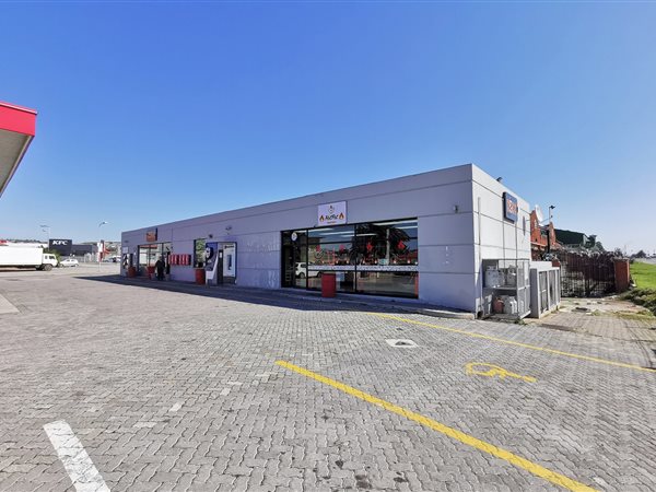 301  m² Commercial space