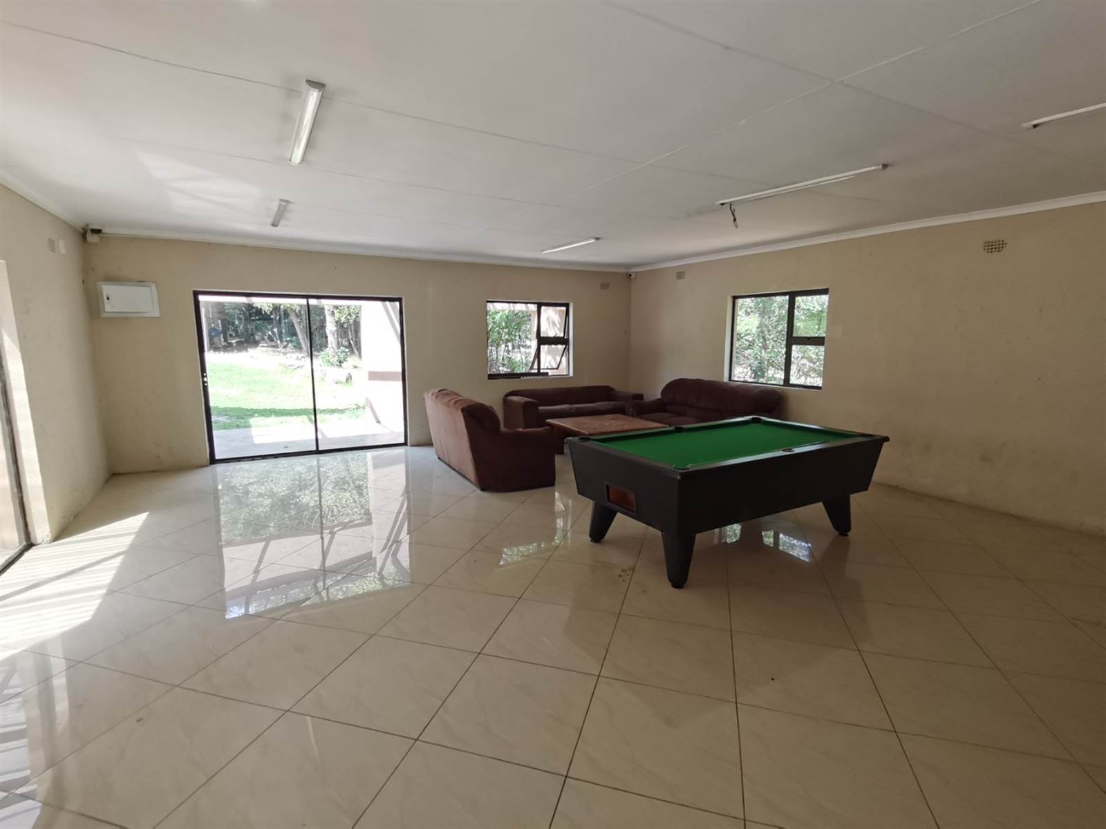 1 Bed Apartment in Ruimsig photo number 20
