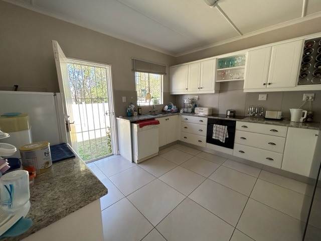 4 Bed House in Kokstad photo number 19