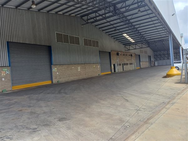 4000  m² Industrial space in Gonubie