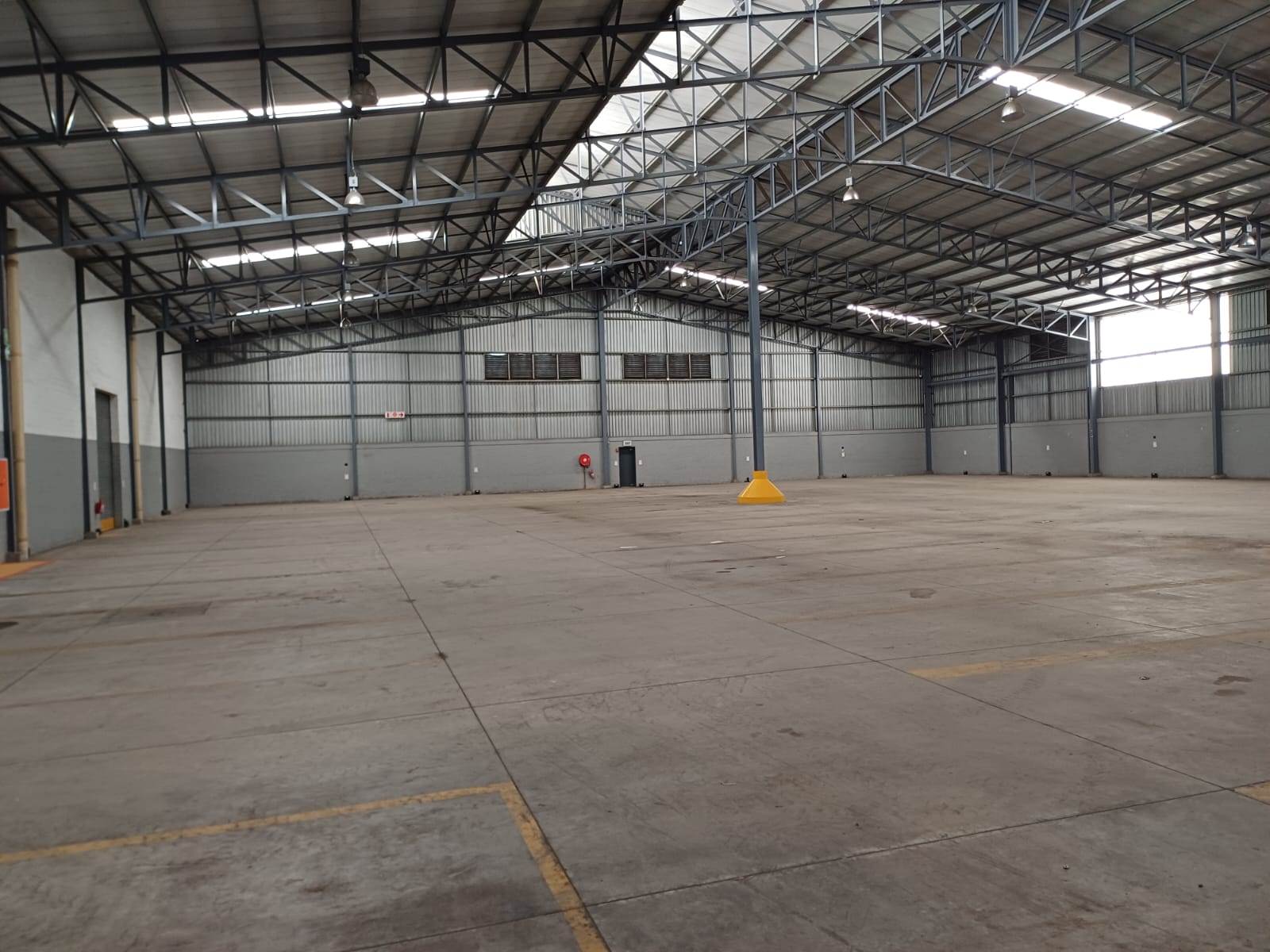 4000  m² Industrial space in Gonubie photo number 9